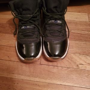 Jordan 11 retro "space jam"